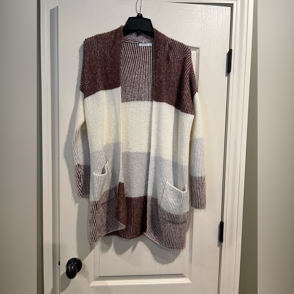 Staccato cardigan